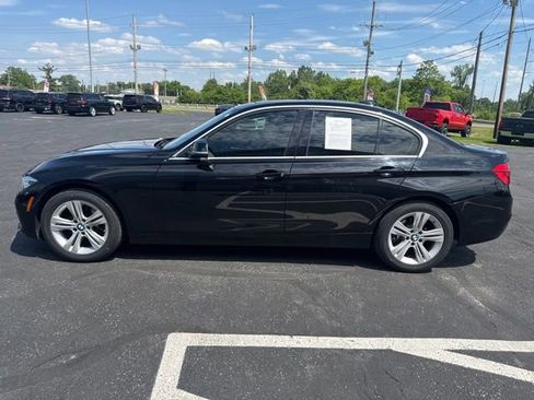 Used 2018 BMW 330i xDrive Sedan w/ Convenience Package AWD/4WD image 6
