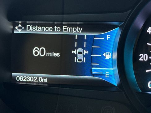 Used 2018 Ford Edge Titanium w/ Equipment Group 302A AWD/4WD image 27