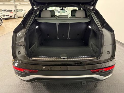 Used 2022 Audi Q5 2.0T Premium w/ Convenience Package AWD/4WD image 22