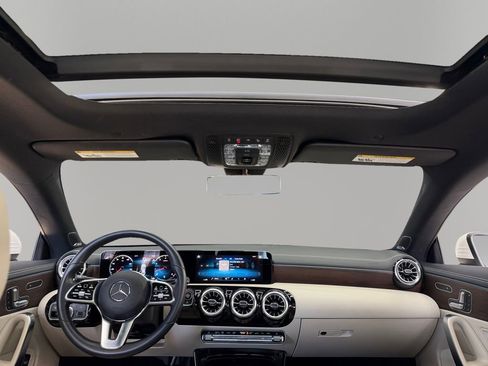 Used 2023 Mercedes-Benz CLA 250 w/ Premium Package image 28