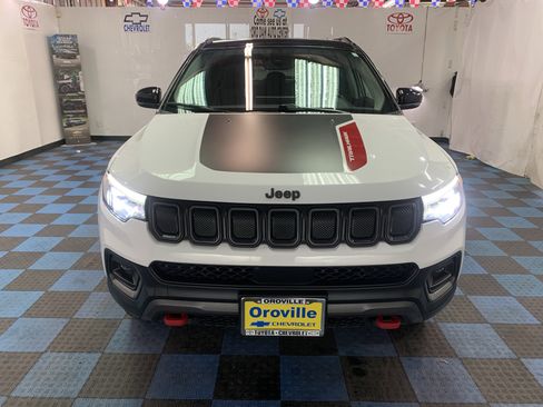Used 2022 Jeep Compass Trailhawk w/ Trailhawk Elite Group image 9