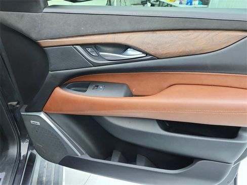 Used 2016 Cadillac Escalade ESV Premium image 51