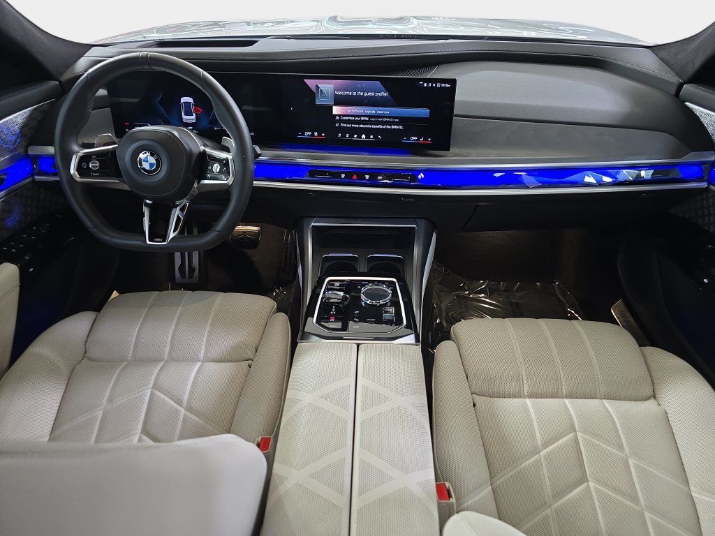 Used 2023 BMW 740i RWD image 12