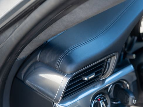 Certified 2019 Porsche 911 Carrera S image 18