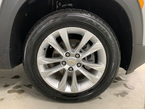 Used 2023 Chevrolet TrailBlazer LS image 26