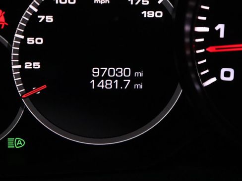 Used 2019 Porsche Cayenne S w/ Premium Plus Package AWD/4WD image 16