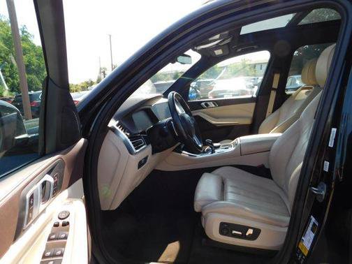 Used 2019 BMW X5 xDrive40i w/ Premium Package 2 AWD/4WD image 19