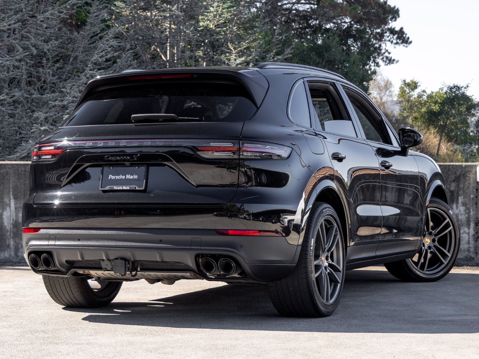 Used 2023 Porsche Cayenne S Platinum AWD/4WD image 11