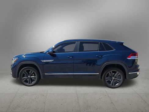 Used 2021 Volkswagen Atlas Cross Sport SE w/ Panoramic Sunroof Package FWD image 3
