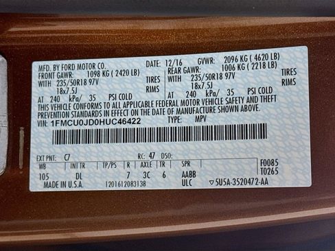Used 2017 Ford Escape Titanium FWD image 38