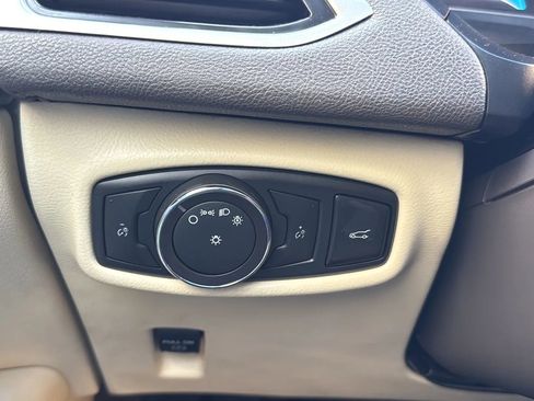 Used 2014 Lincoln MKZ Hybrid Sedan 4D w/ Equipment Group 202A Reserve image 15