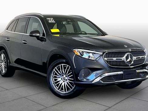 Used 2026 Mercedes-Benz GLC 300 4MATIC image 3
