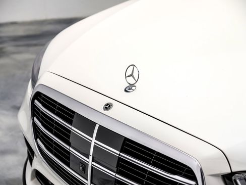 Used 2022 Mercedes-Benz S 580 4MATIC Sedan image 31
