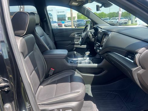 Used 2023 Chevrolet Traverse Premier w/ LPO, 'HIT The Road' Package FWD image 14