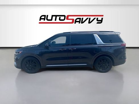Used 2024 Kia Carnival SX FWD image 4