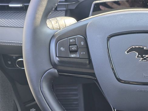 Used 2025 Ford Mustang Mach-E Premium image 25