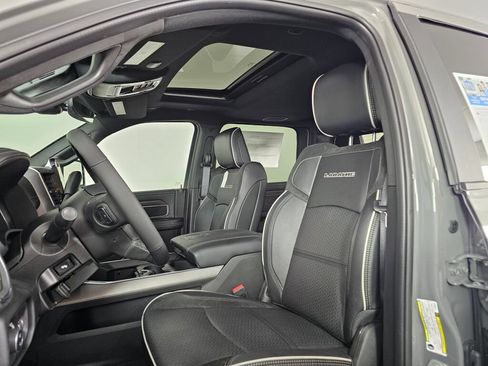 New 2026 RAM 2500 Laramie AWD/4WD image 23
