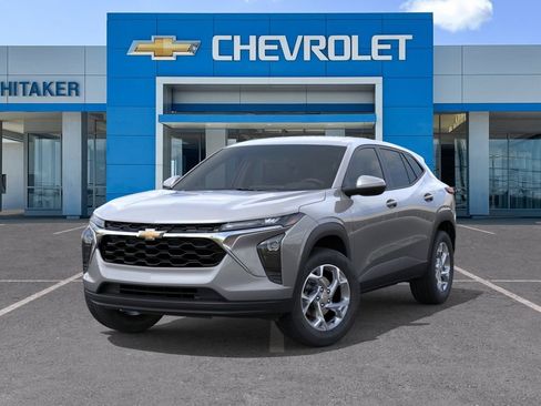 New 2026 Chevrolet Trax LS w/ LS Convenience Package FWD image 6