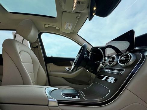 Certified 2022 Mercedes-Benz GLC 300 4MATIC image 13