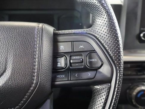 Certified 2025 Toyota Tacoma SR5 image 18