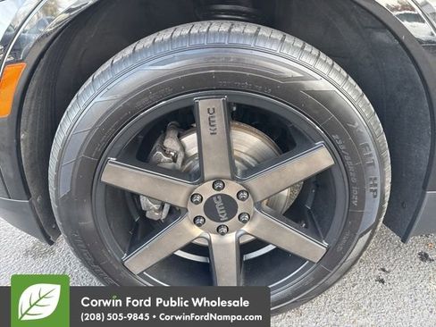 Used 2017 Cadillac XT5 FWD image 9