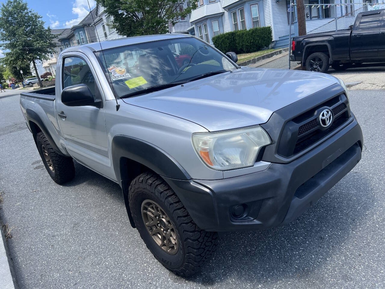 Used 2012 Toyota Tacoma 4x4 Regular Cab image 10
