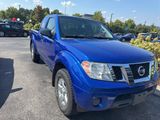 Used 2012 Nissan Frontier SV image 2