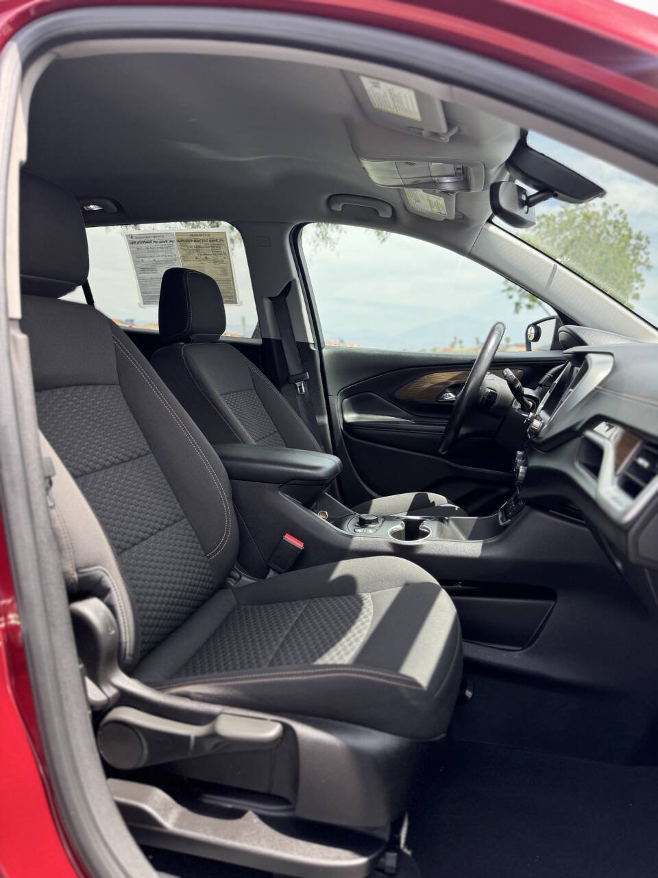 Used 2019 GMC Terrain SLE w/ Driver Convenience Package FWD image 11