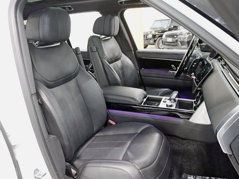 Used 2023 Land Rover Range Rover SE image 30