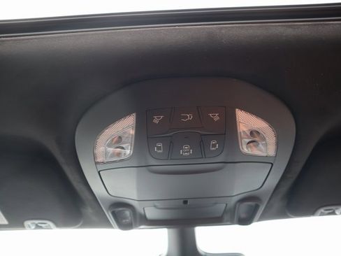 New 2026 Chrysler Pacifica Pinnacle image 16