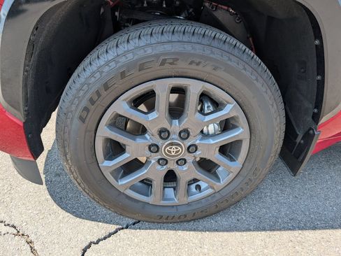 Used 2026 Toyota Sequoia Platinum AWD/4WD image 11