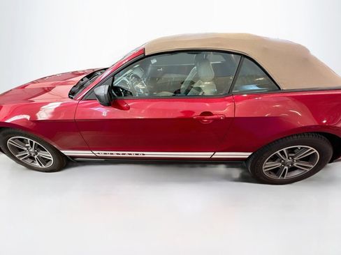 Used 2012 Ford Mustang Premium RWD image 8
