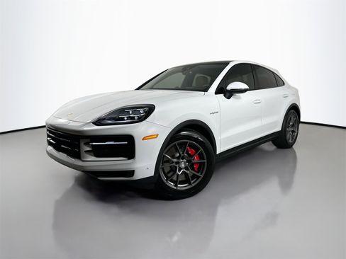 New 2026 Porsche Cayenne S image 1