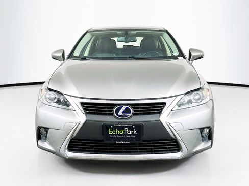 Used 2017 Lexus CT 200h w/ Seat Comfort Package image 2