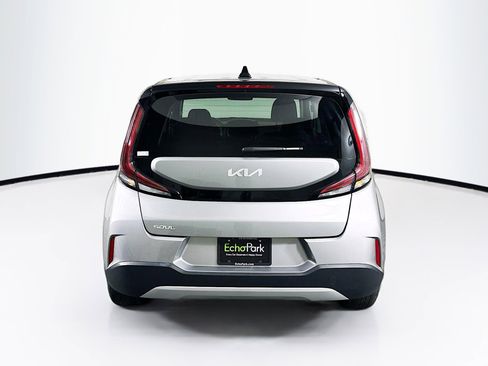 Used 2025 Kia Soul LX w/ LX Technology Package FWD image 7
