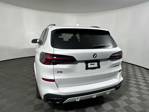 New 2026 BMW X5 M60i w/ Climate Comfort Package image 3
