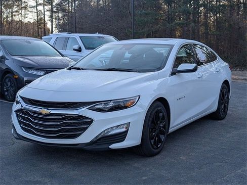 Used 2024 Chevrolet Malibu LT image 4