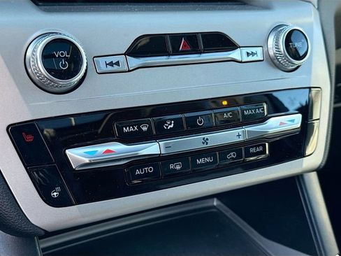 Certified 2022 Ford Explorer XLT w/ Equipment Group 202A image 18