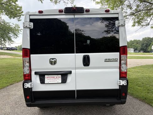 Used 2025 RAM ProMaster 2500 w/ U-Haul Equipment Group FWD image 4