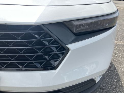 Used 2023 Honda Accord EX image 30