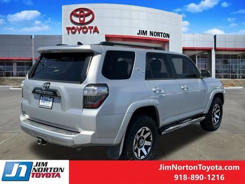 Used 2019 Toyota 4Runner TRD Off-Road AWD/4WD image 3
