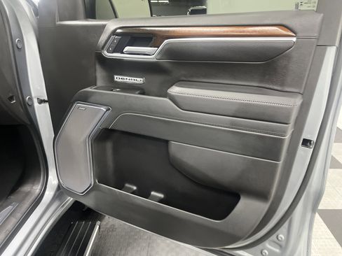Used 2025 GMC Sierra 1500 Denali w/ Denali Reserve Package image 25