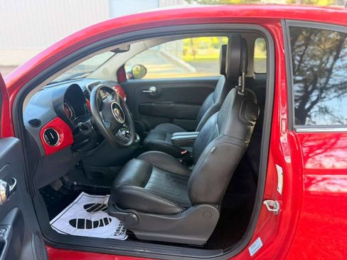 Used 2017 FIAT 500 Lounge FWD image 9
