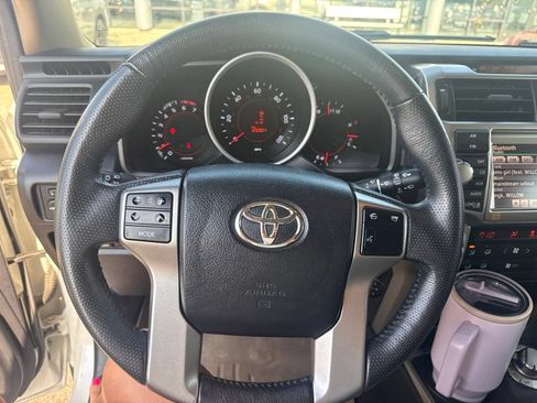 Used 2010 Toyota 4Runner Limited AWD/4WD image 13