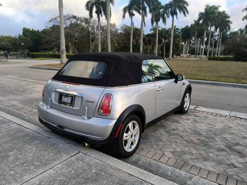 Used 2007 MINI Cooper Convertible image 34