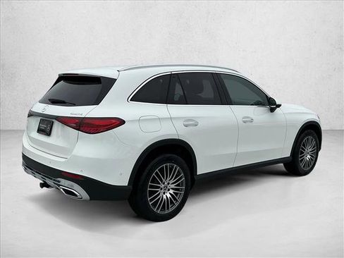Certified 2026 Mercedes-Benz GLC 300 4MATIC image 5