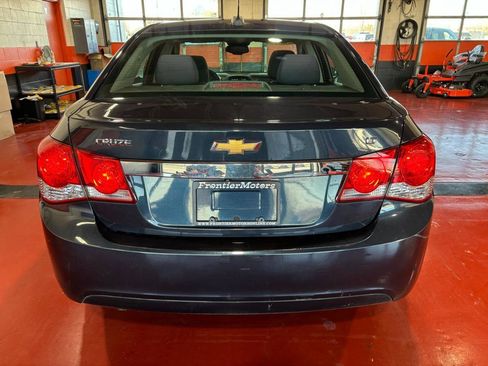 Used 2015 Chevrolet Cruze LT w/ Sun And Sound Package image 8
