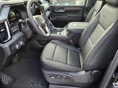 New 2026 GMC Sierra 2500 Denali w/ Denali Reserve Package image 7