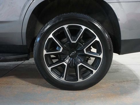 Used 2021 Chevrolet Tahoe RST w/ Rear Media and Nav Package image 11