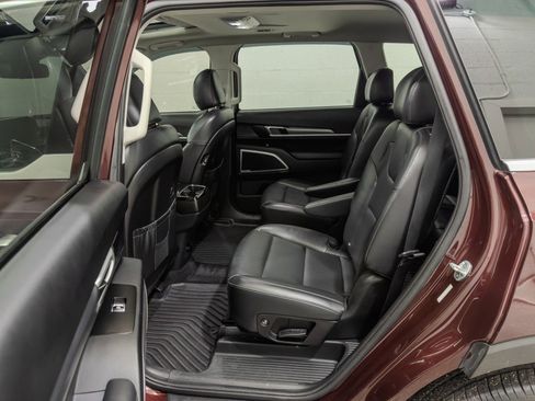 Used 2020 Kia Telluride S image 18